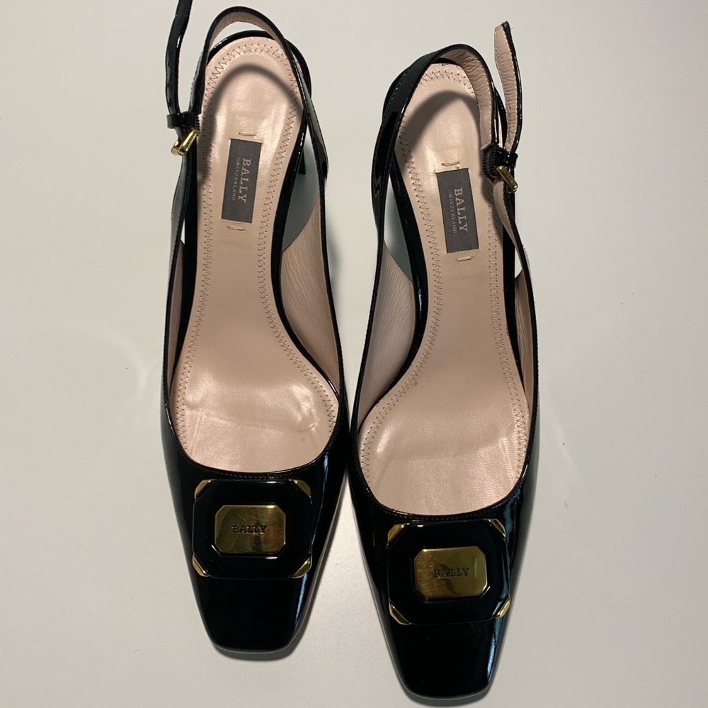 Women shoes